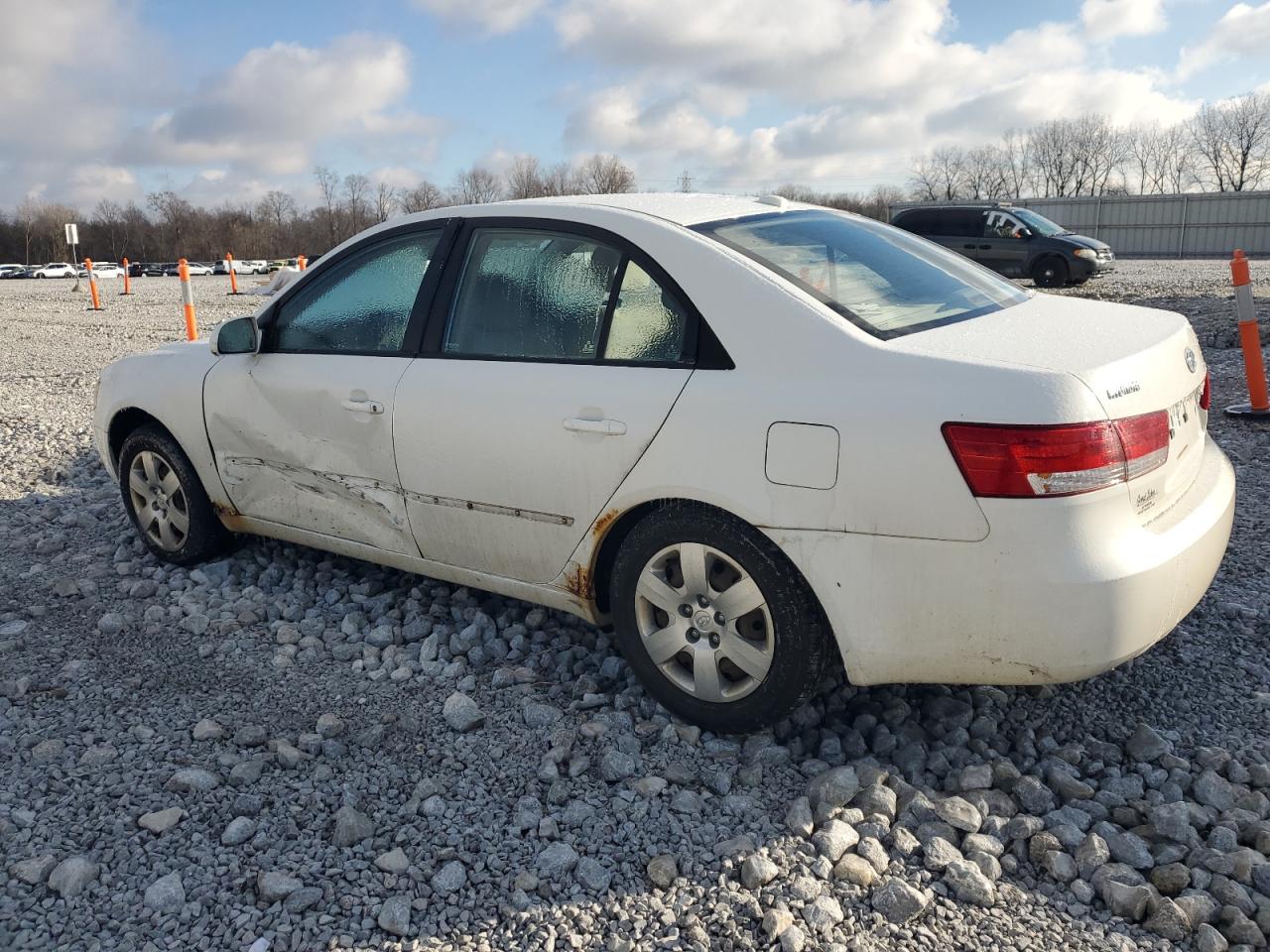 2008 Hyundai Sonata - Image 2