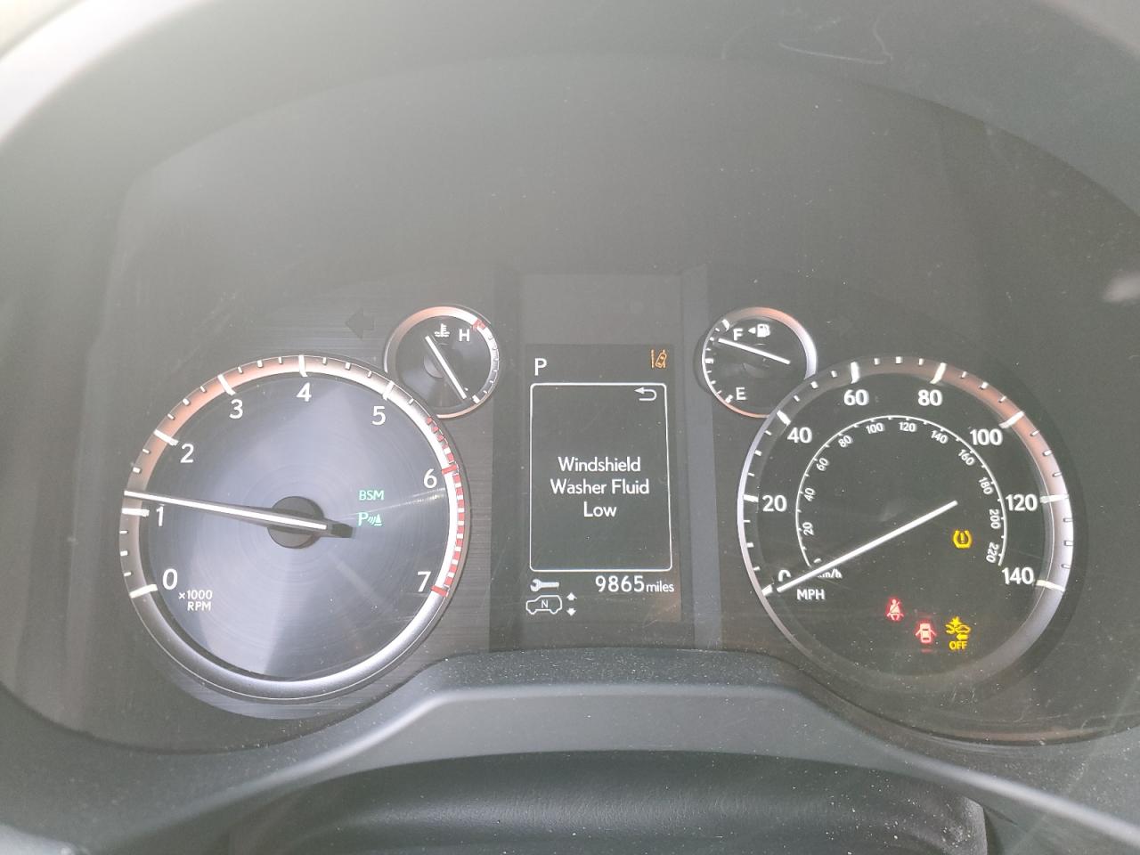 2022 Lexus GX - Image 9
