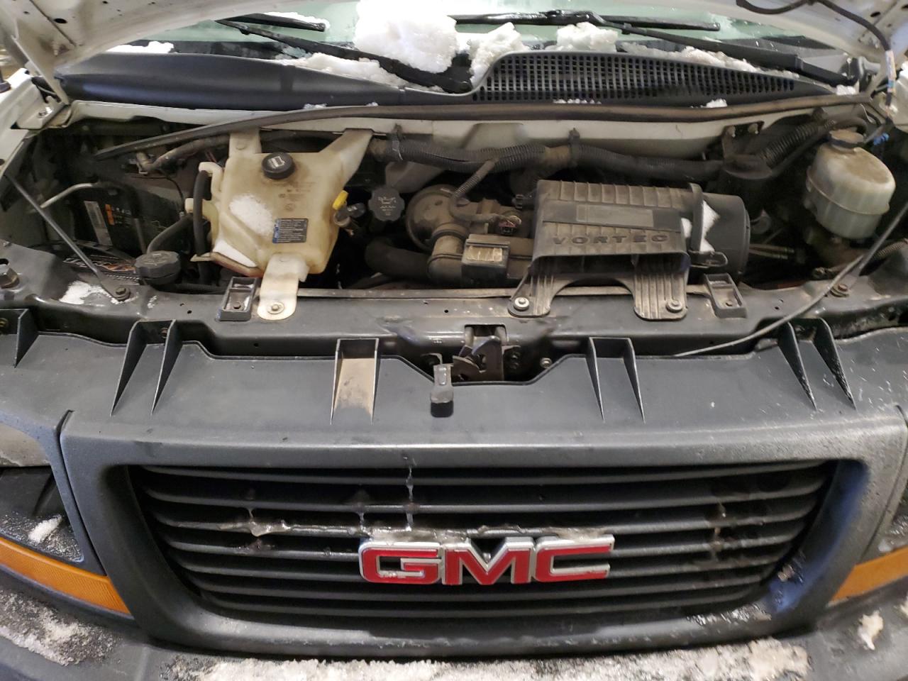 2012 GMC Savana - Image 12