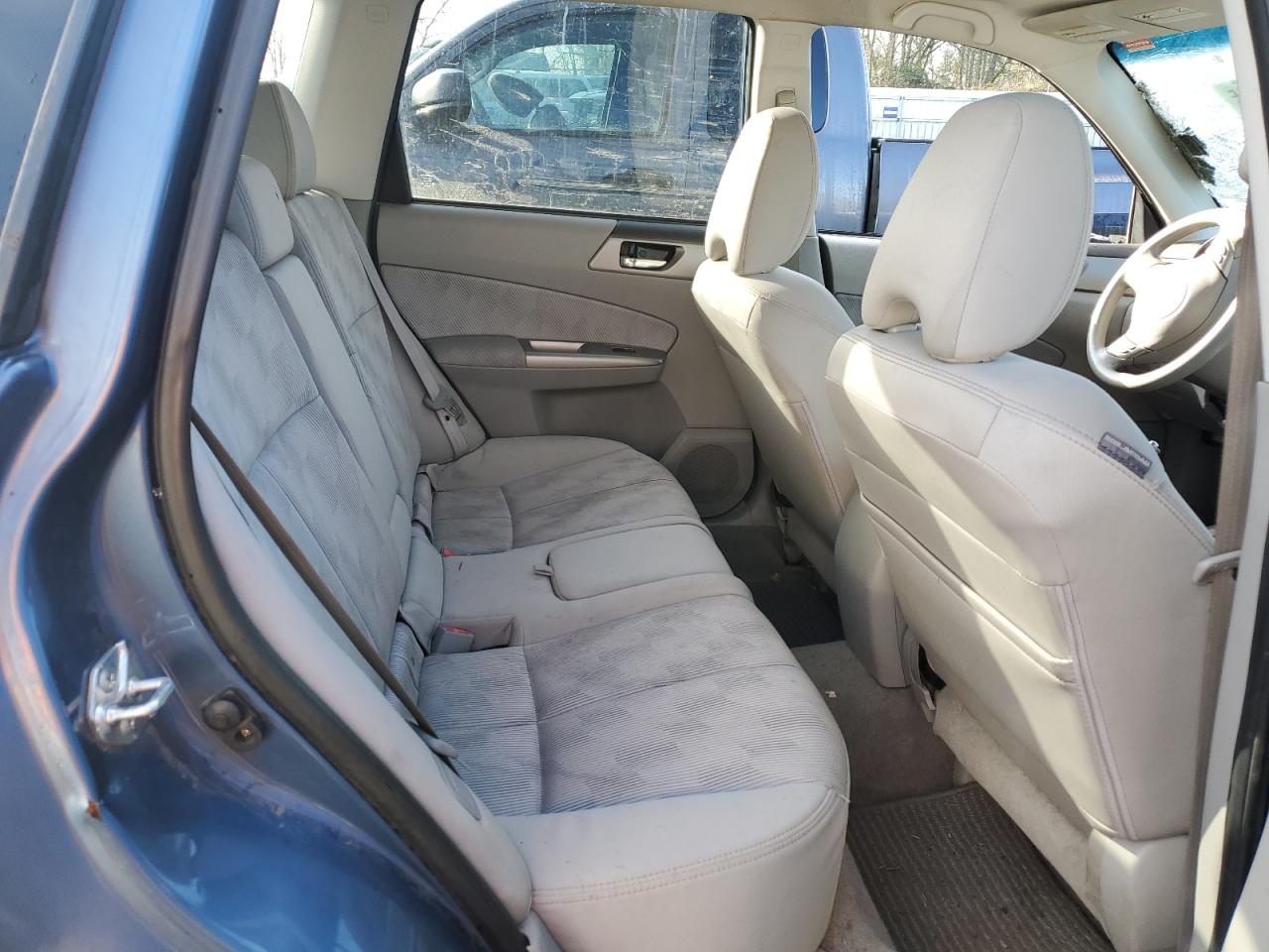 2009 Subaru Forester - Image 11