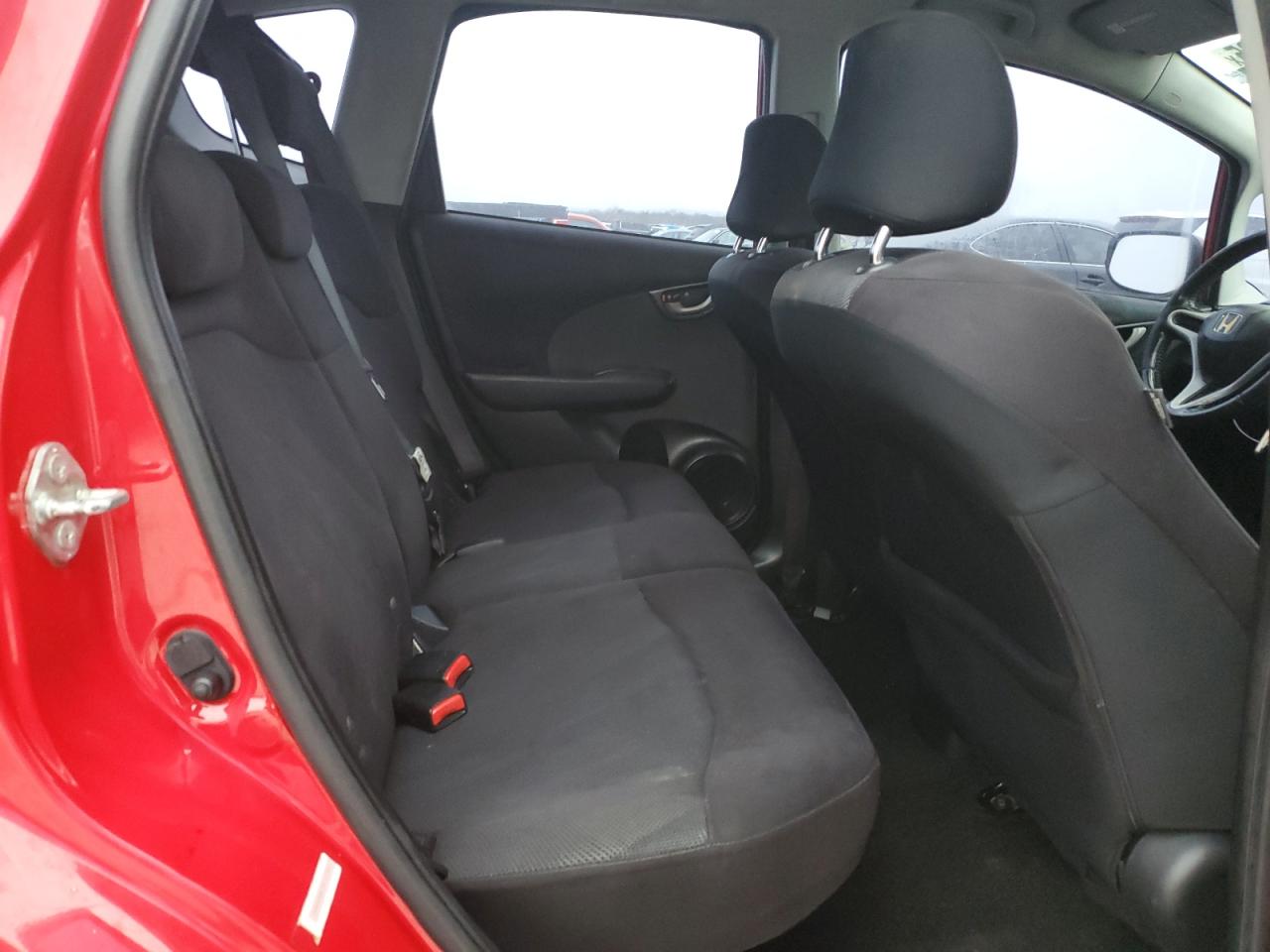 2010 Honda Fit - Image 10