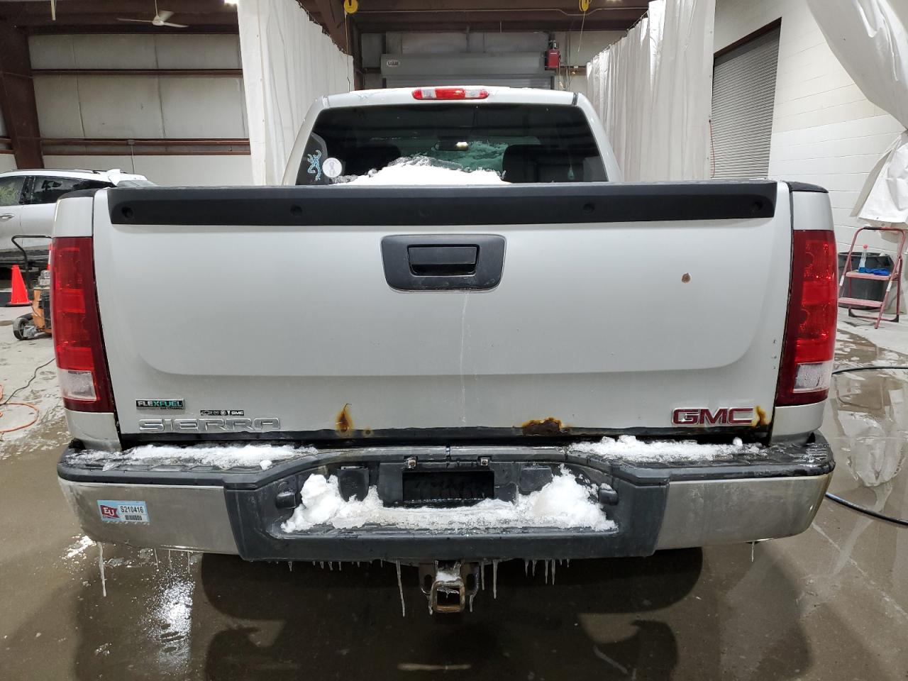 2011 GMC Sierra - Image 6