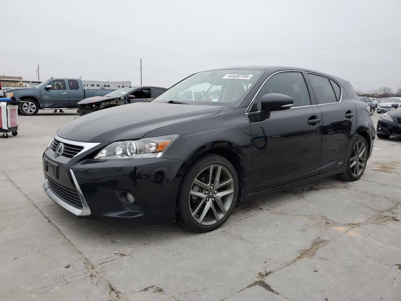 2016 Lexus CT - Image 1