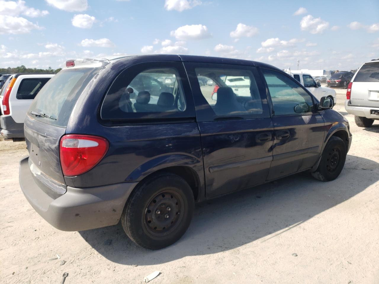 2005 Dodge Caravan - Image 3