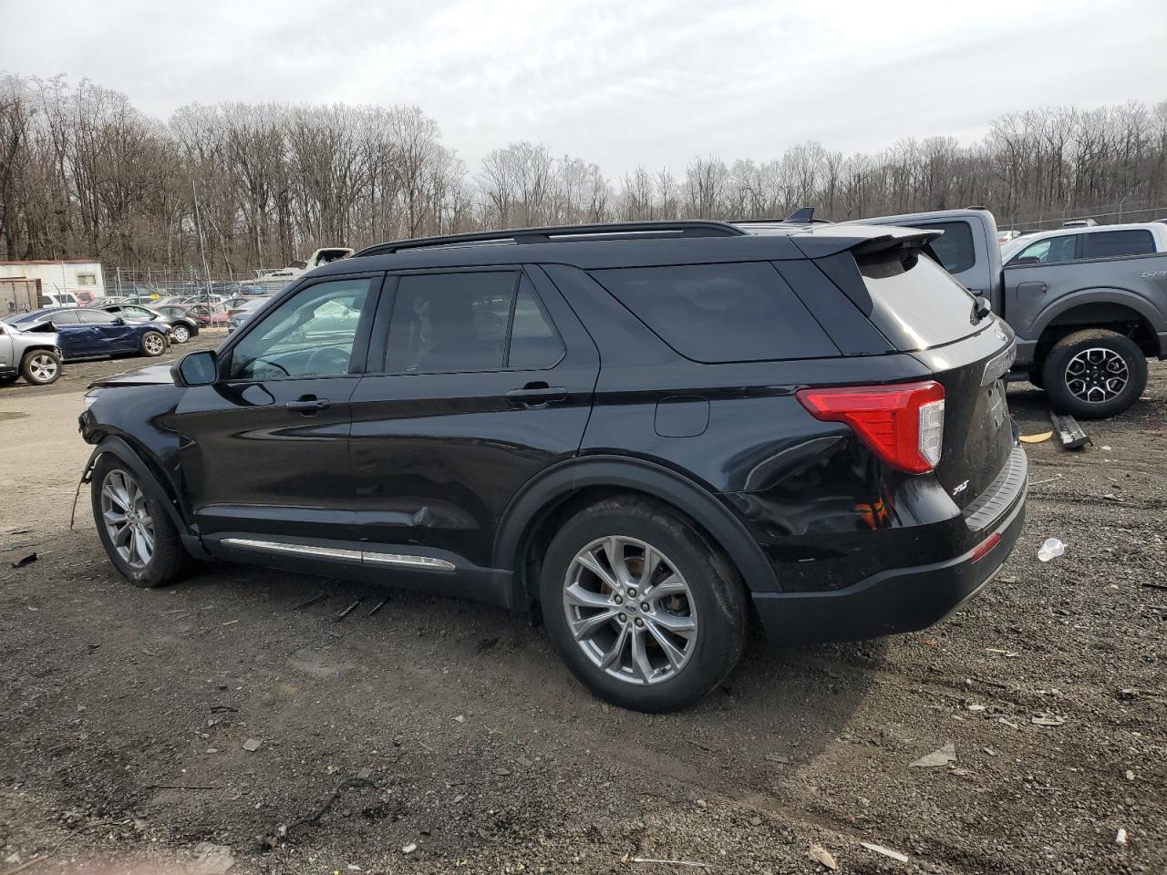 2020 Ford Explorer - Image 2