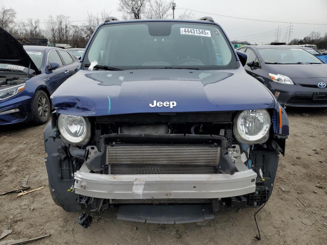 2017 Jeep Renegade - Image 5