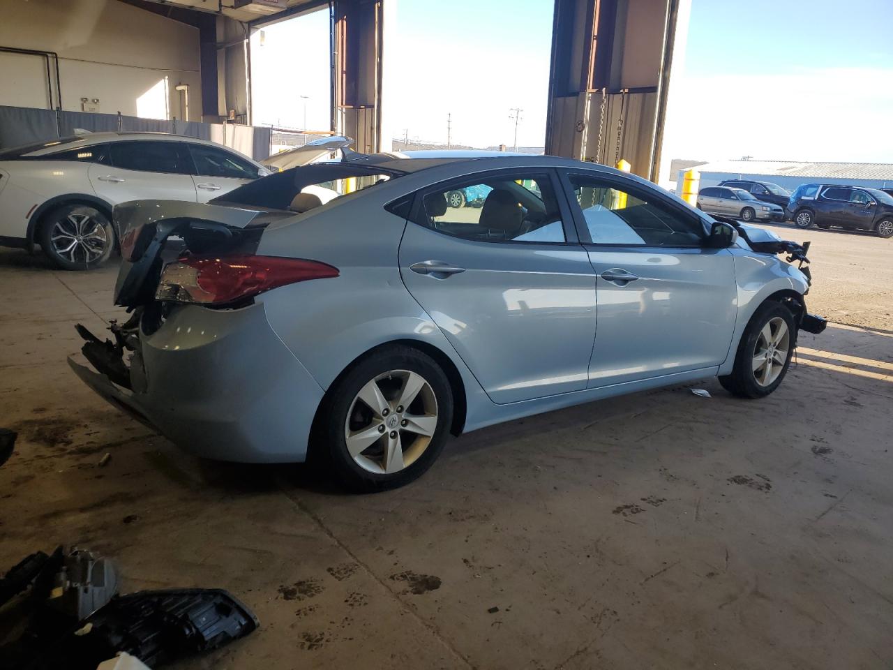 2013 Hyundai Elantra - Image 3