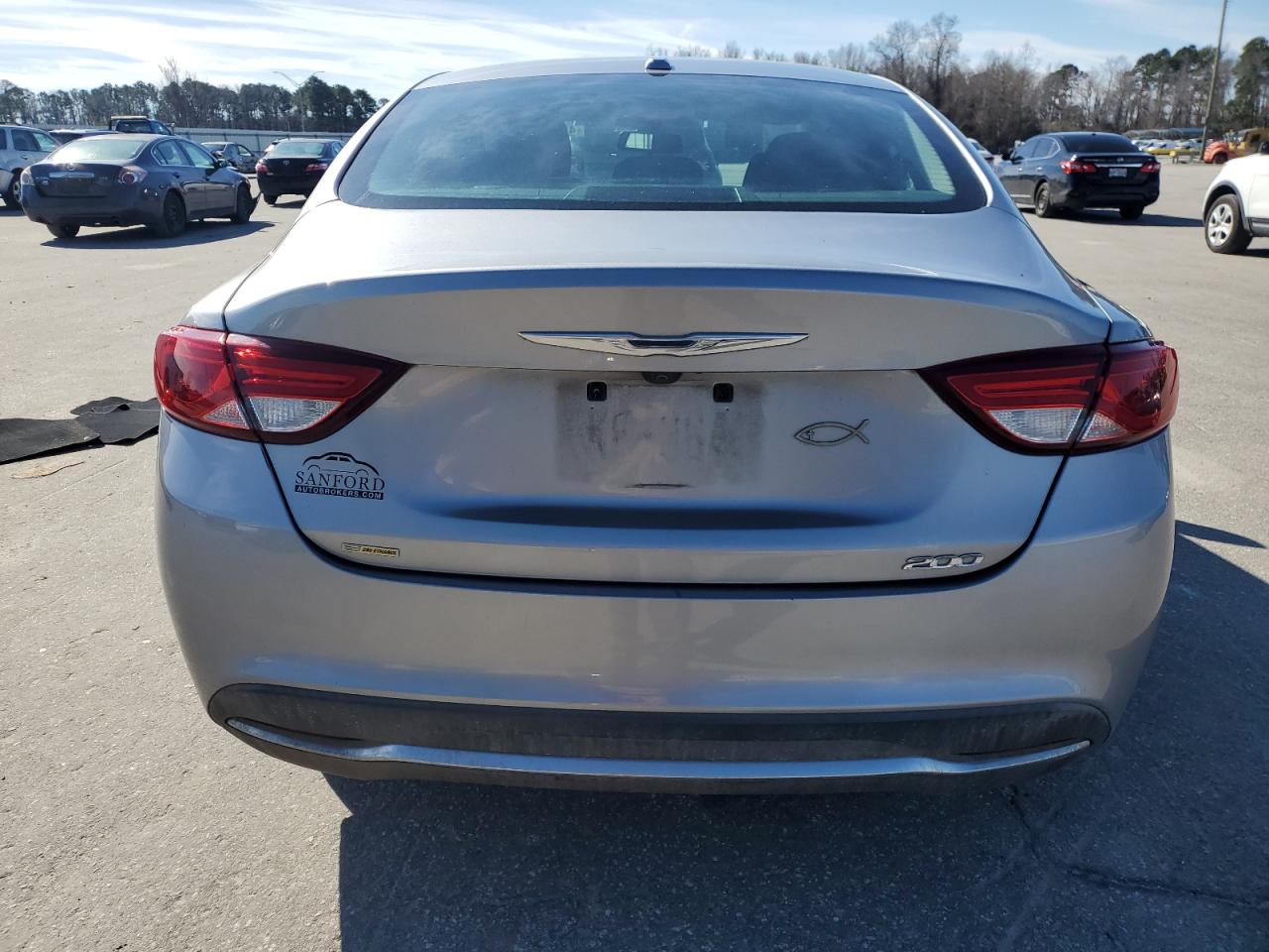 2015 Chrysler 200 - Image 6