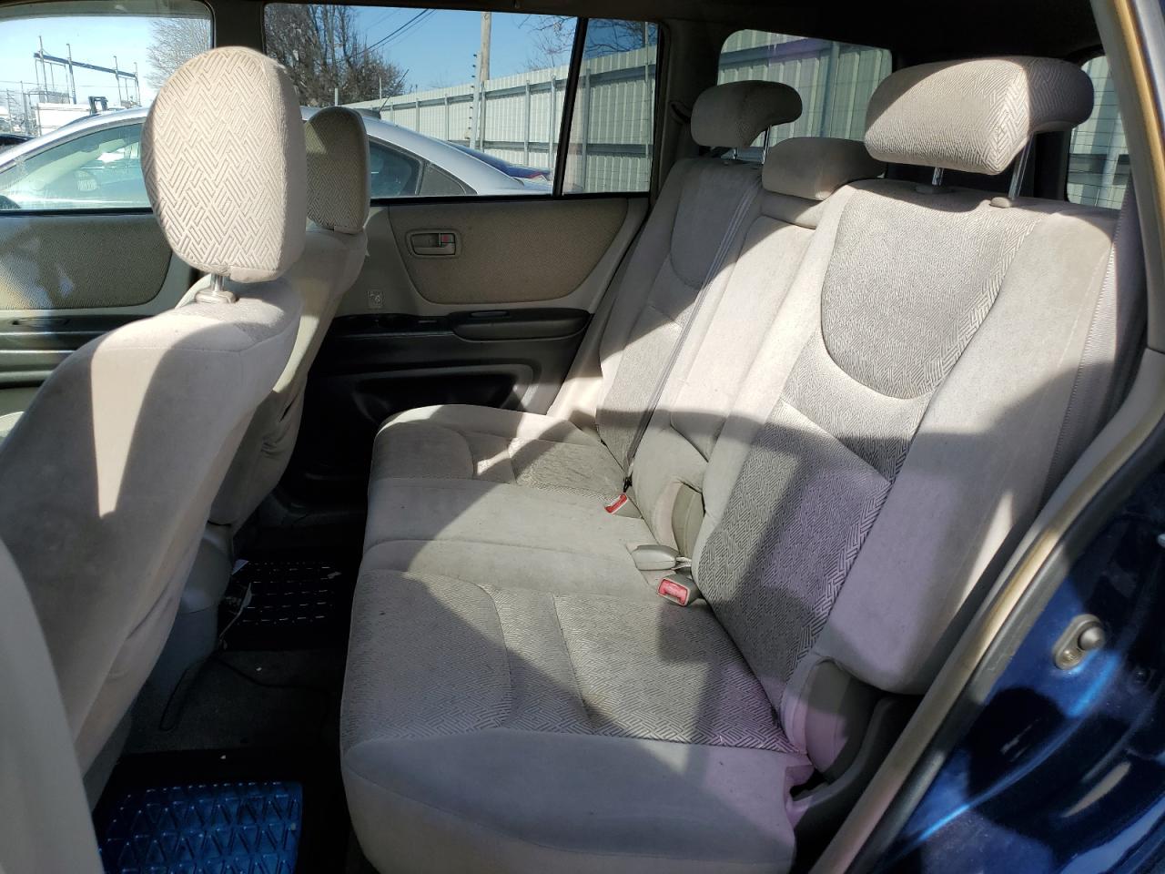 2002 Toyota Highlander - Image 11