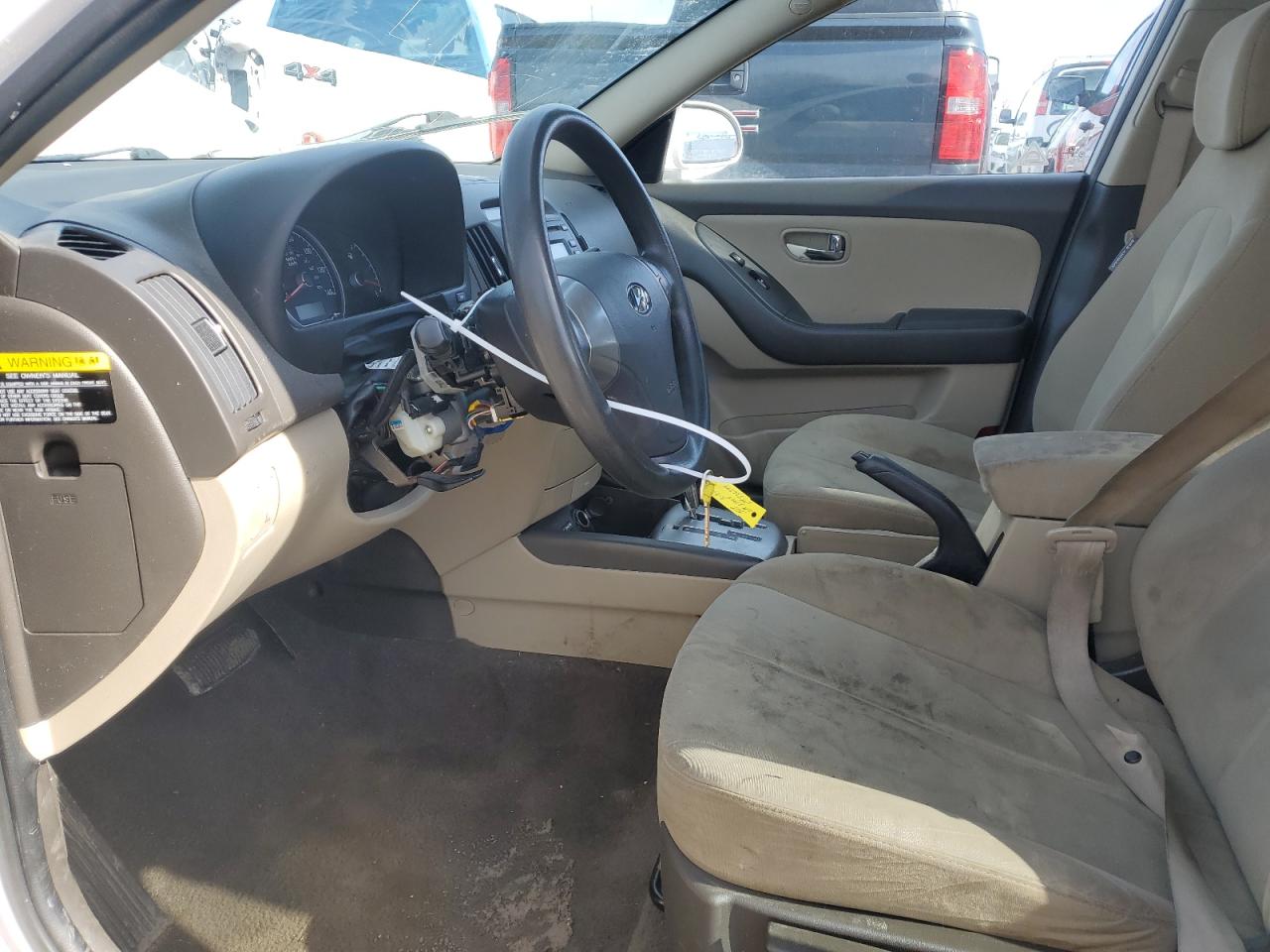2010 Hyundai Elantra - Image 7