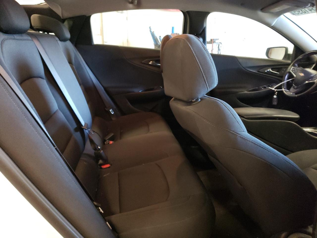 2020 Chevrolet Malibu - Image 10
