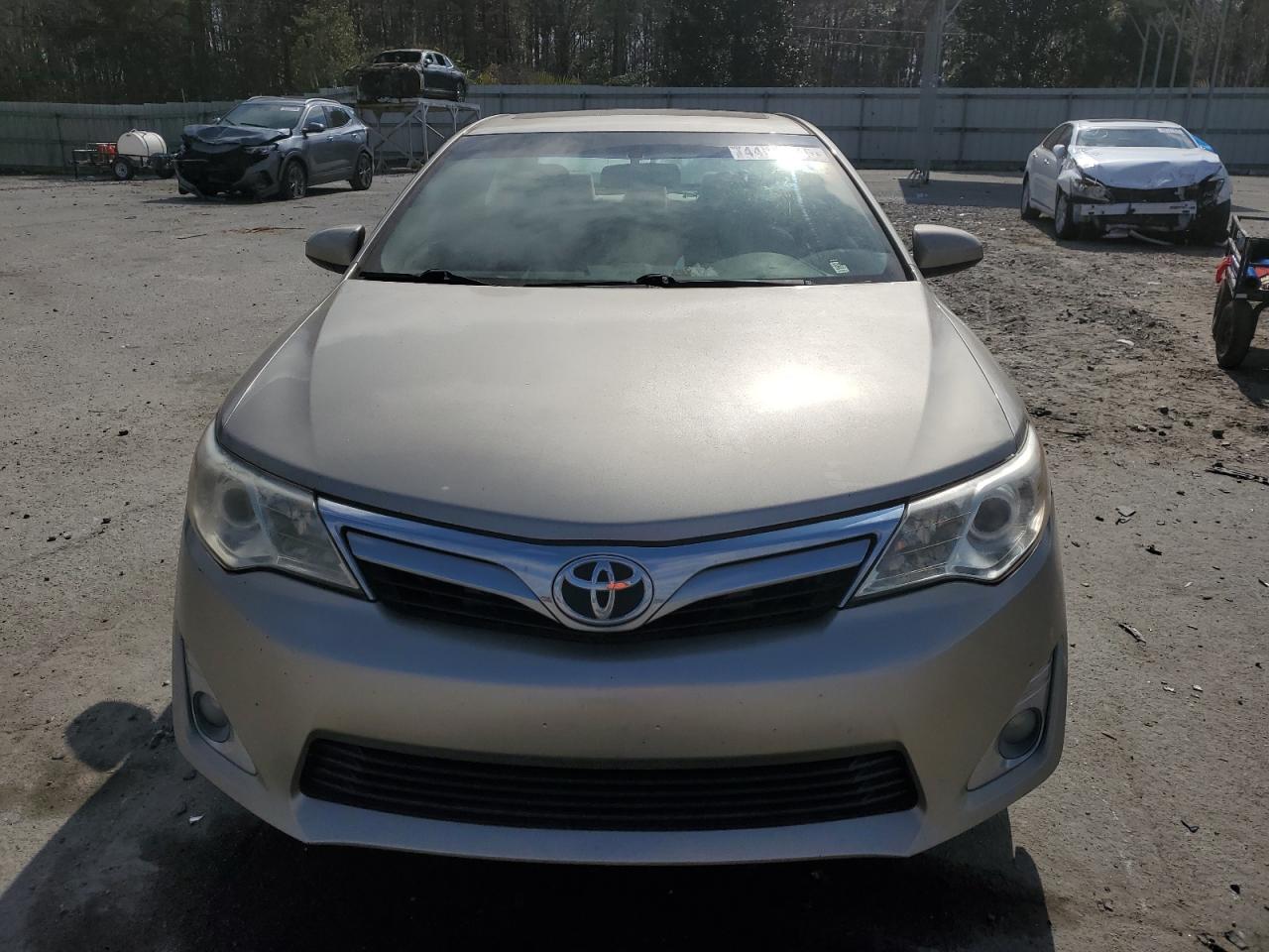 2014 Toyota Camry - Image 5