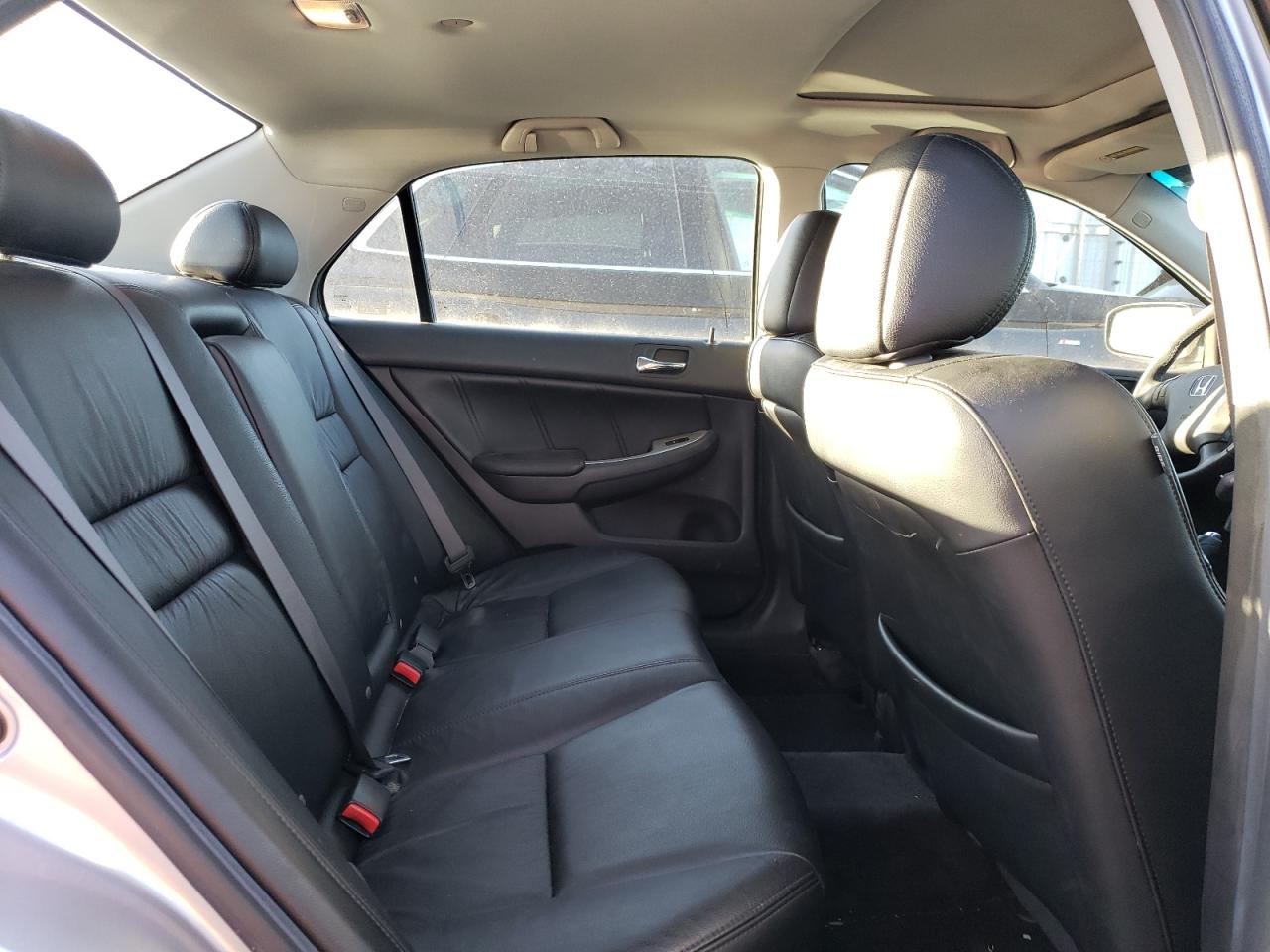 2007 Honda Accord - Image 10