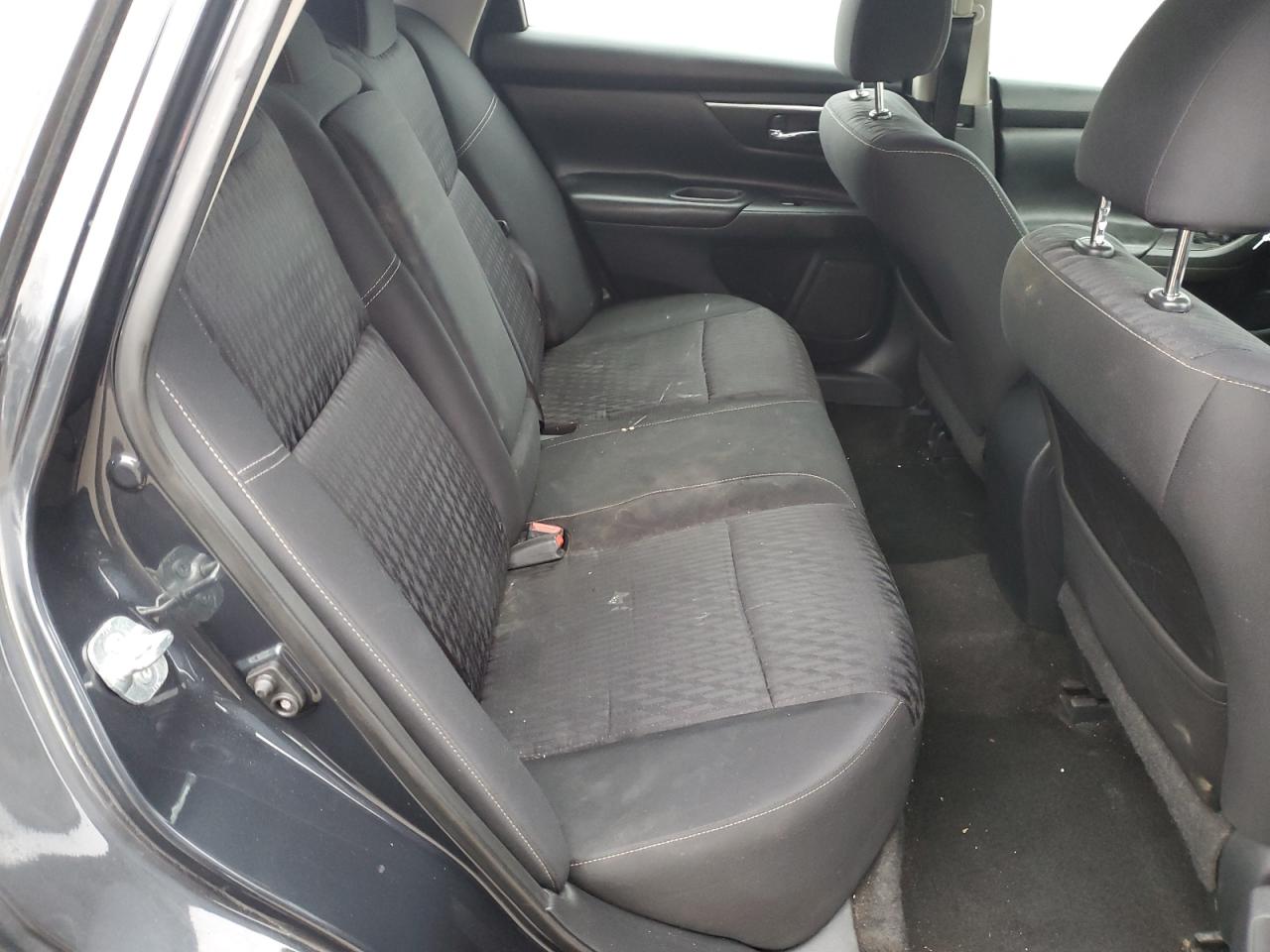 2017 Nissan Altima - Image 11
