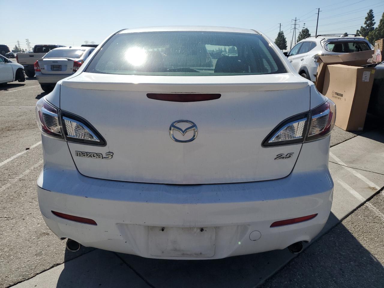 2011 Mazda 3 - Image 6
