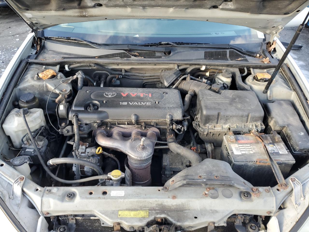 2005 Toyota Camry - Image 11
