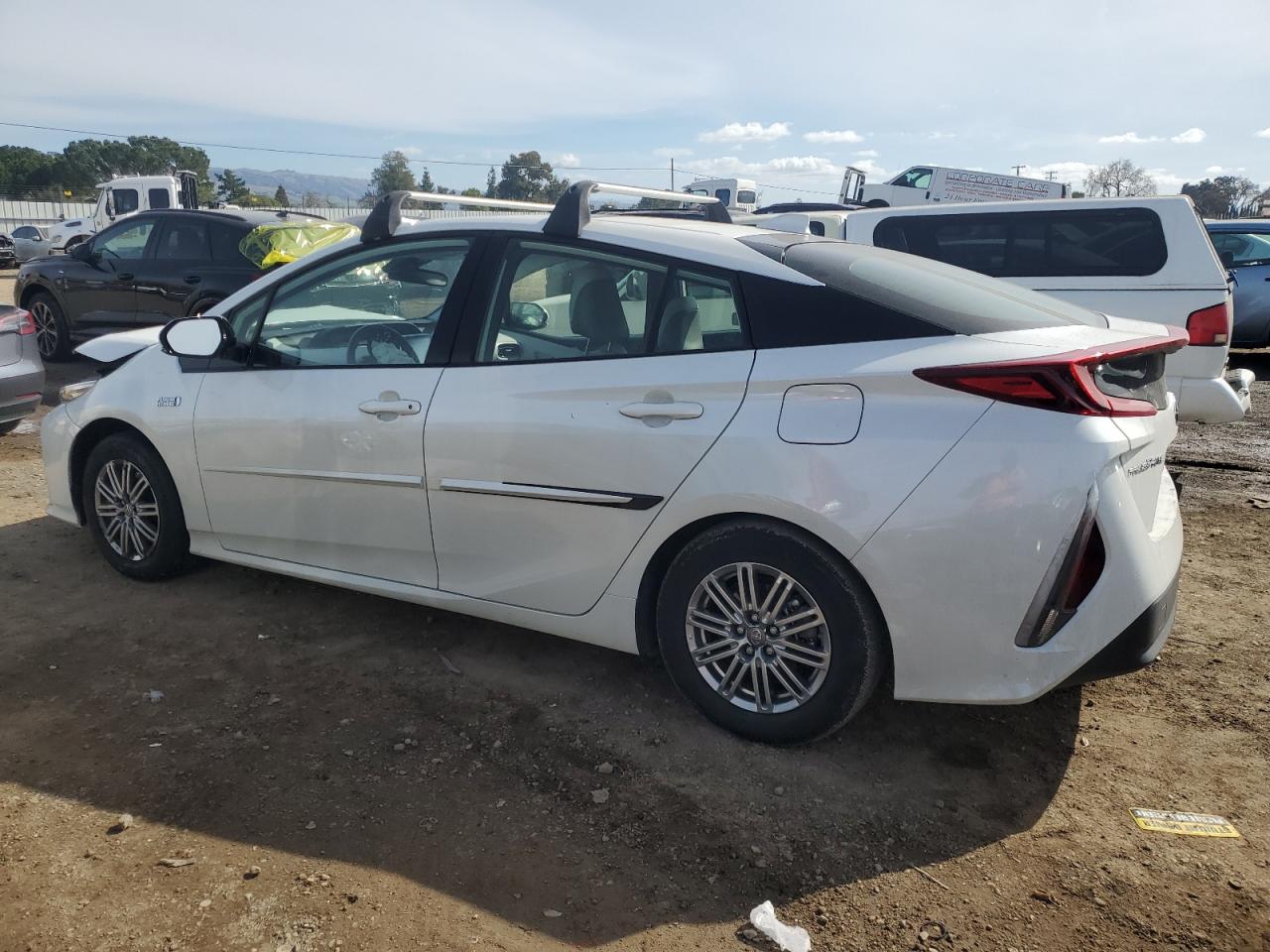 2020 Toyota Prius - Image 2