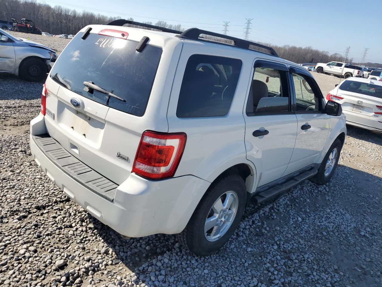 2010 Ford Escape - Image 3