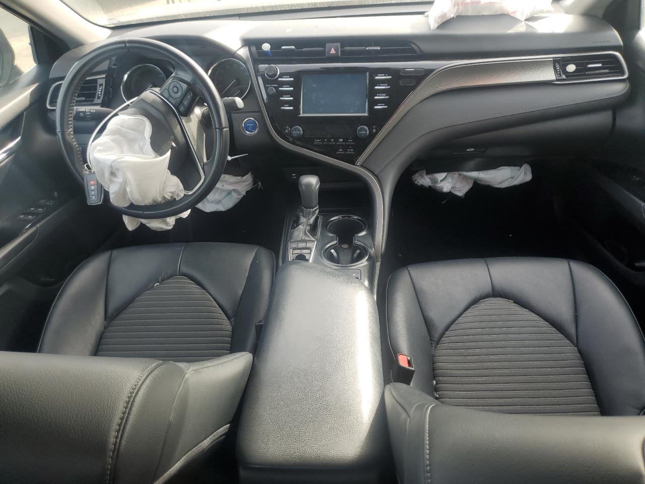 2019 Toyota Camry - Image 8