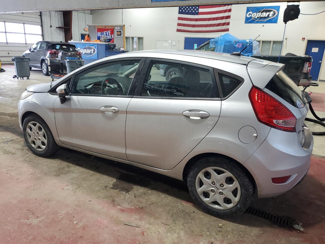 2013 Ford Fiesta - Image 2
