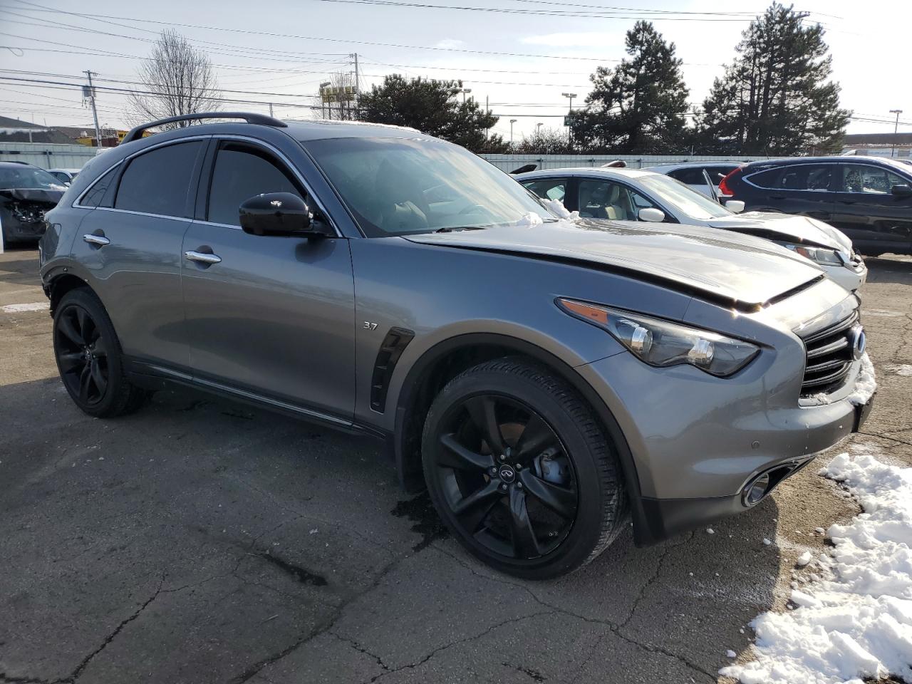 2016 Infiniti QX70 - Image 4