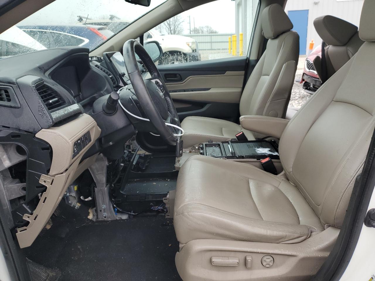 2018 Honda Odyssey - Image 7