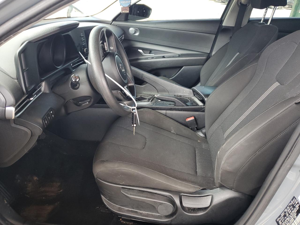 2021 Hyundai Elantra - Image 7