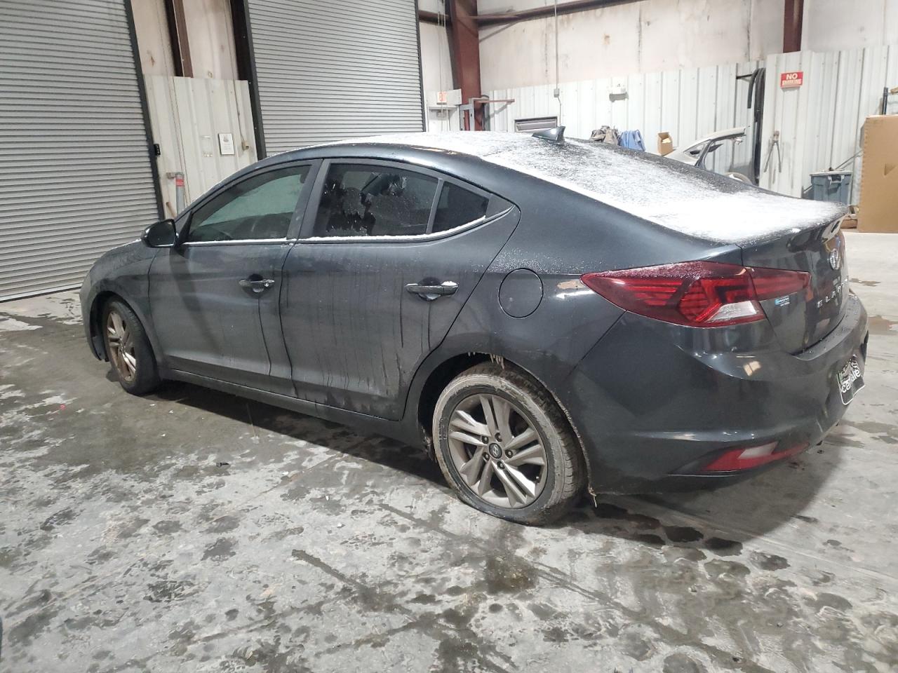 2020 Hyundai Elantra - Image 2