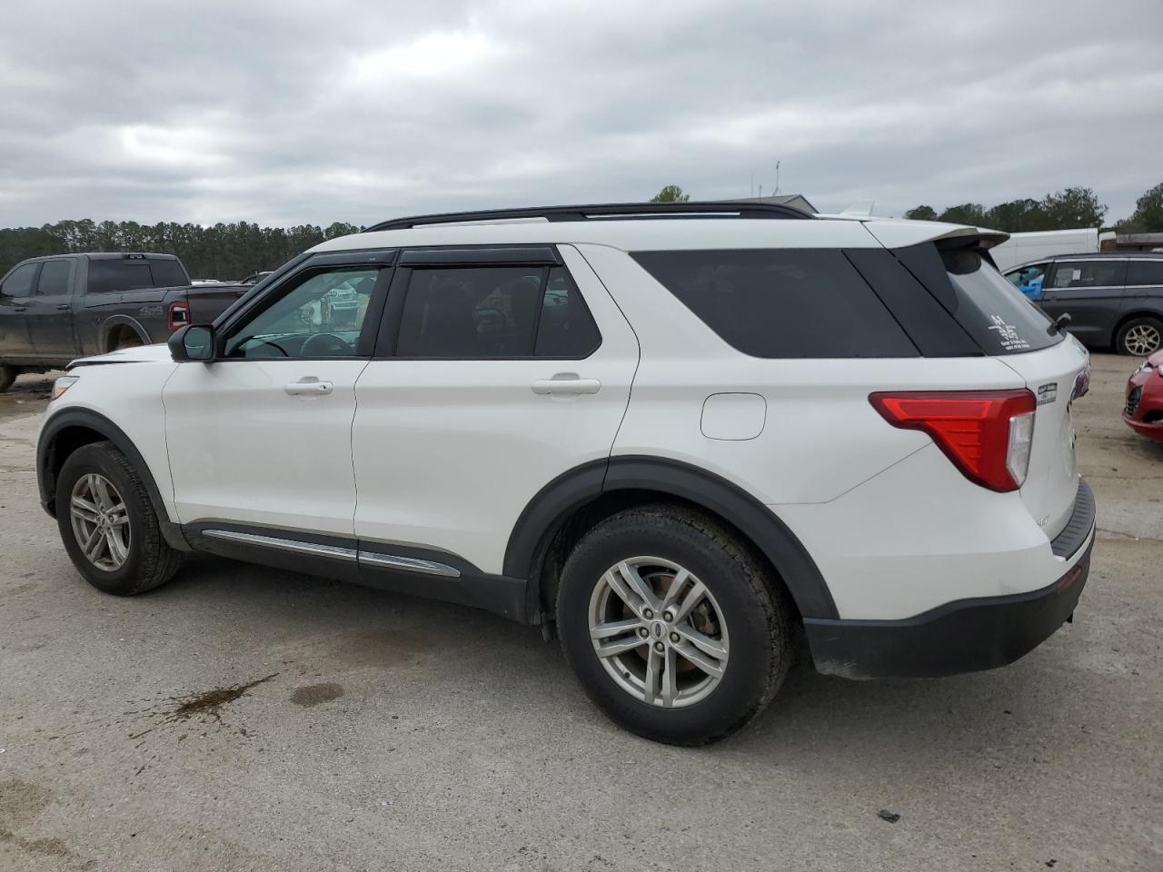 2021 Ford Explorer - Image 2