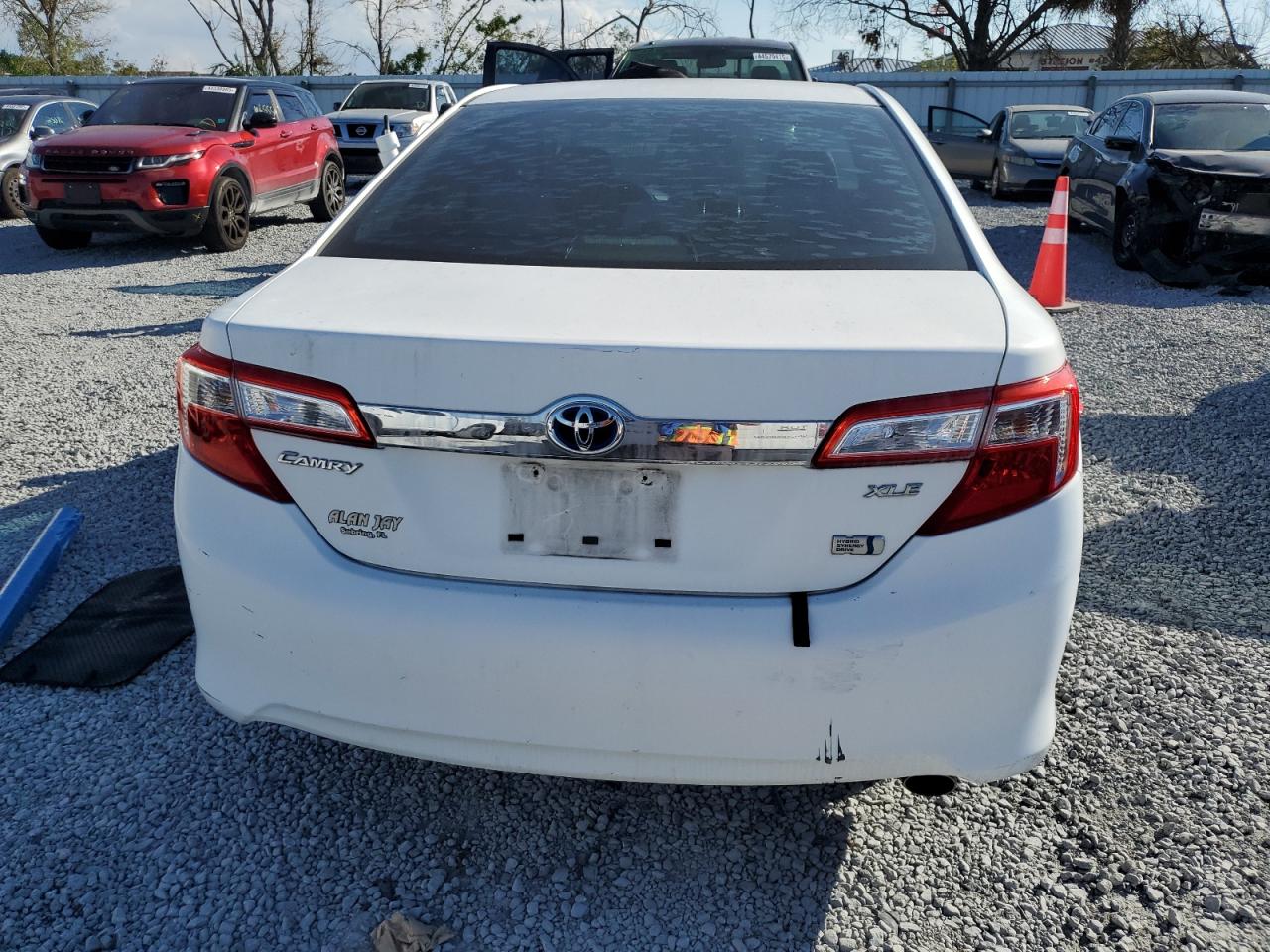 2012 Toyota Camry - Image 6