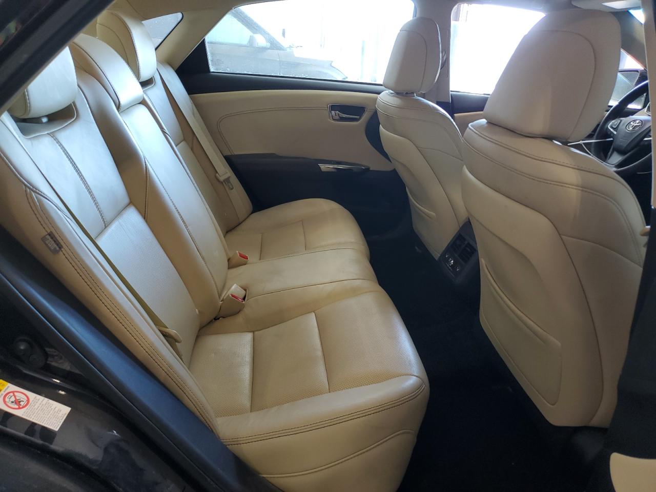 2016 Toyota Avalon - Image 10
