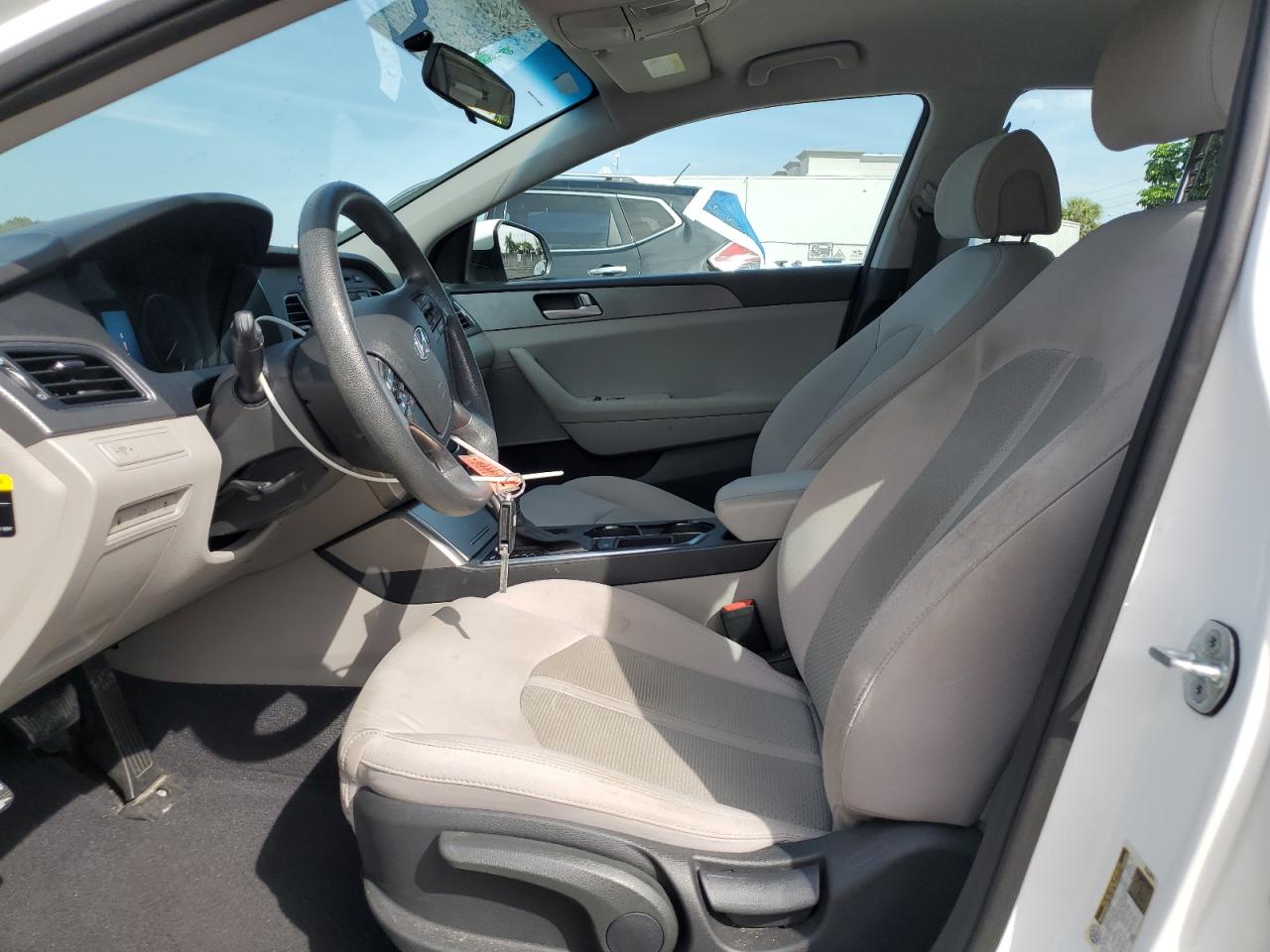 2015 Hyundai Sonata - Image 7