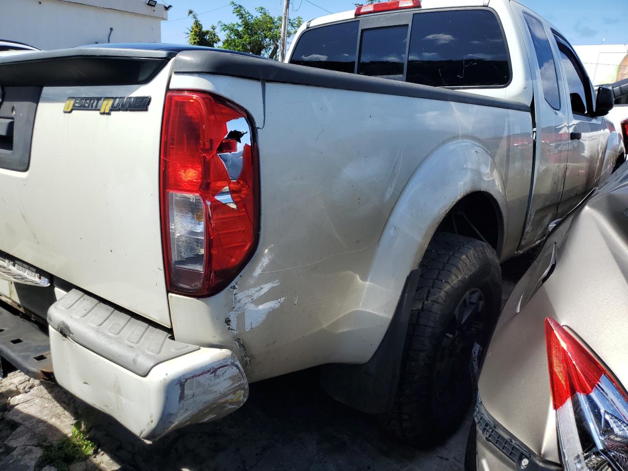 2014 Nissan Navara (Frontier) - Image 3