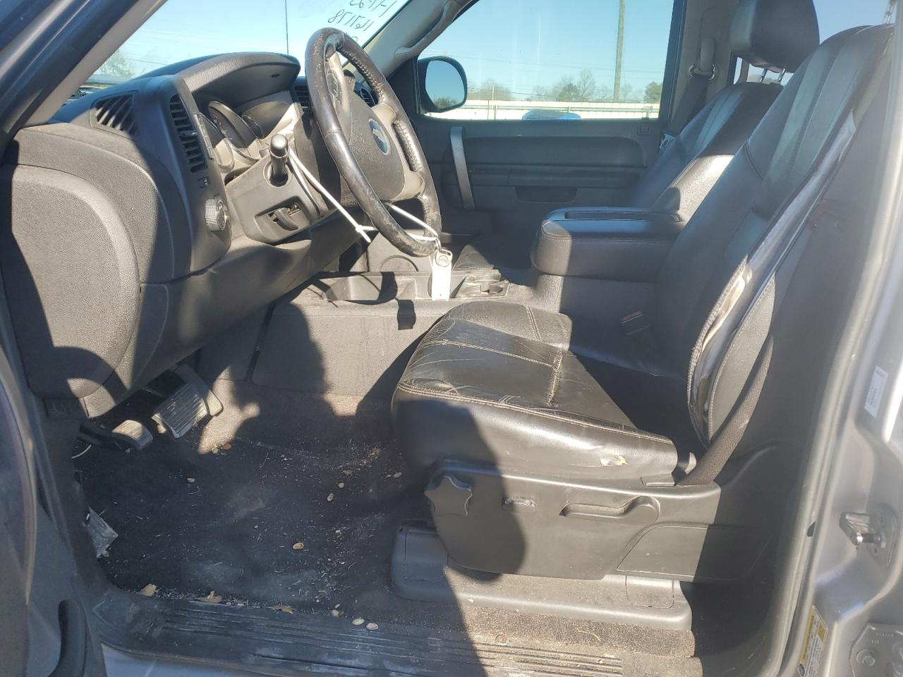 2010 Chevrolet Silverado - Image 7