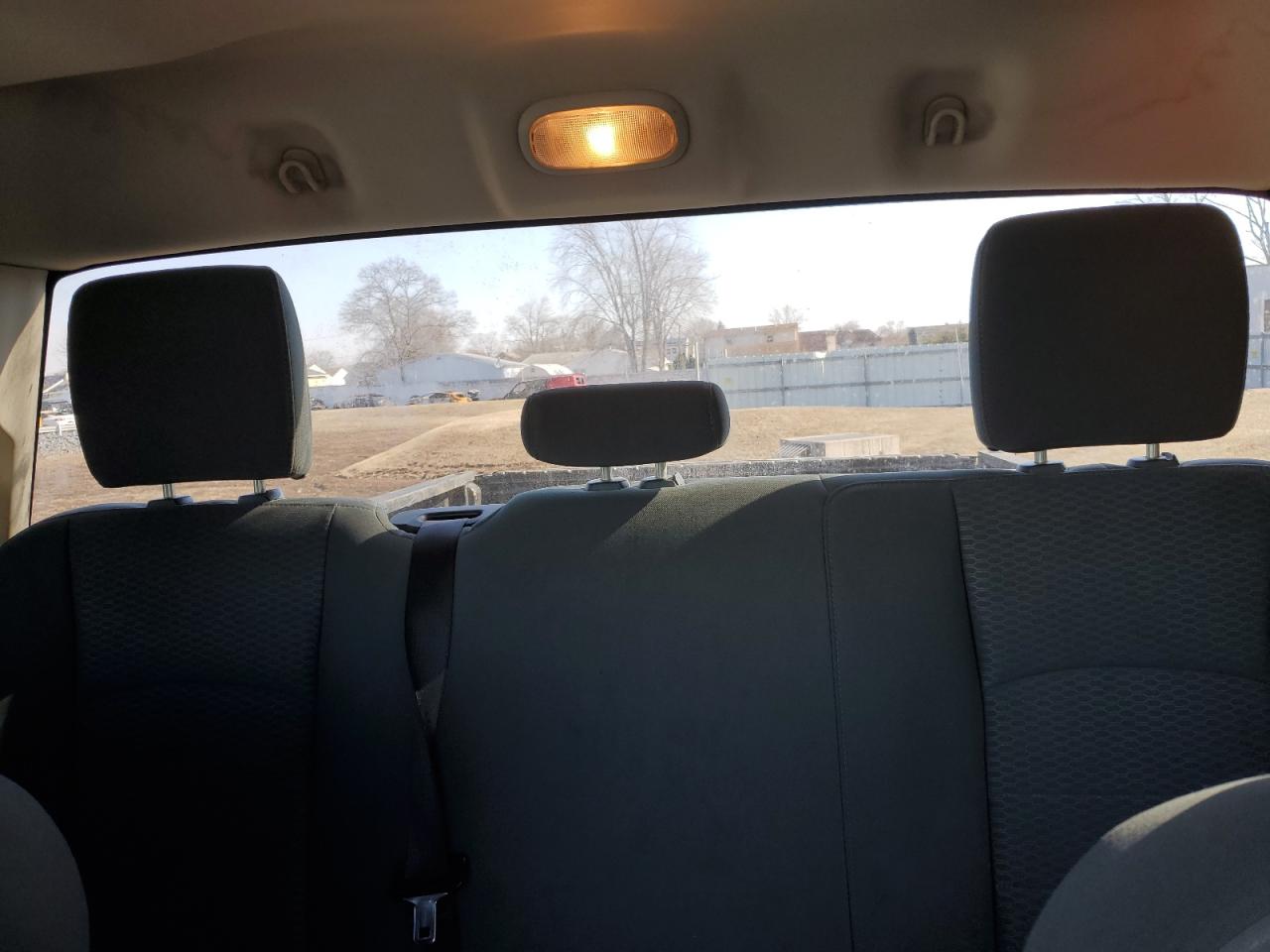 2014 RAM 1500 - Image 10