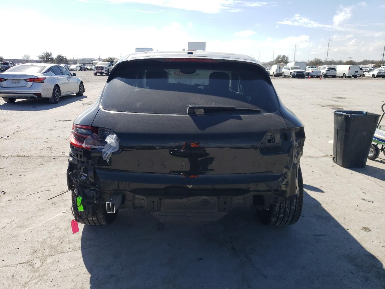 2018 Porsche Macan - Image 6