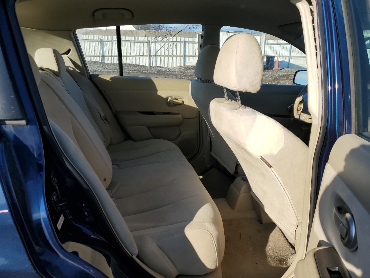 2007 Nissan Versa - Image 11