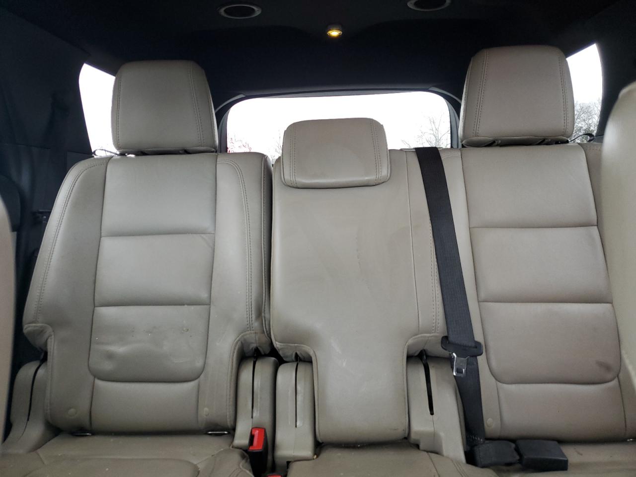 2013 Ford Explorer - Image 10