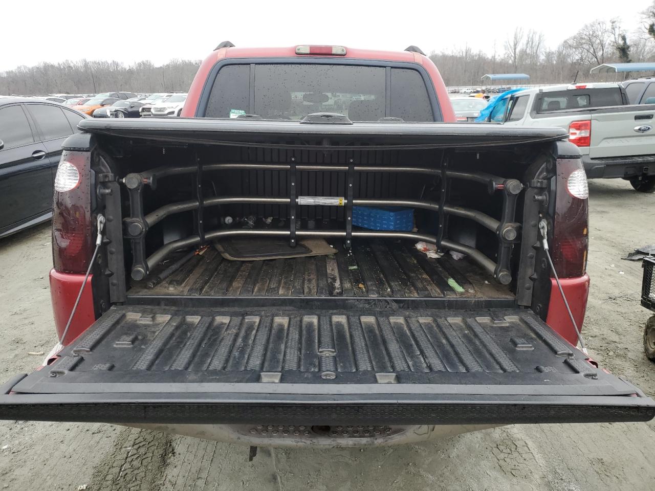 2005 Ford Explorer - Image 6
