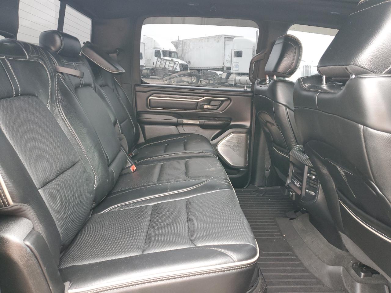 2021 RAM 1500 - Image 11