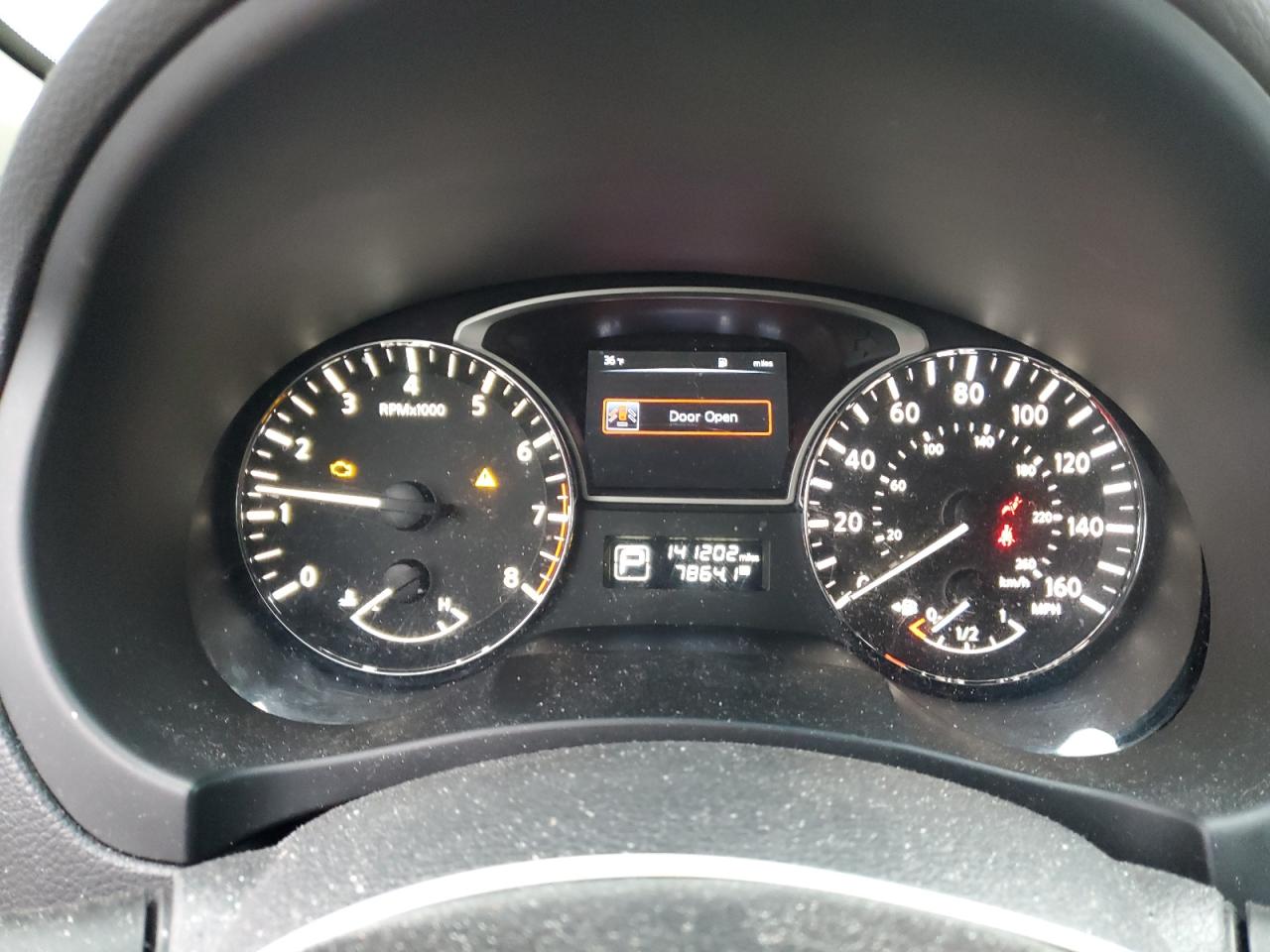 2015 Nissan Altima - Image 9