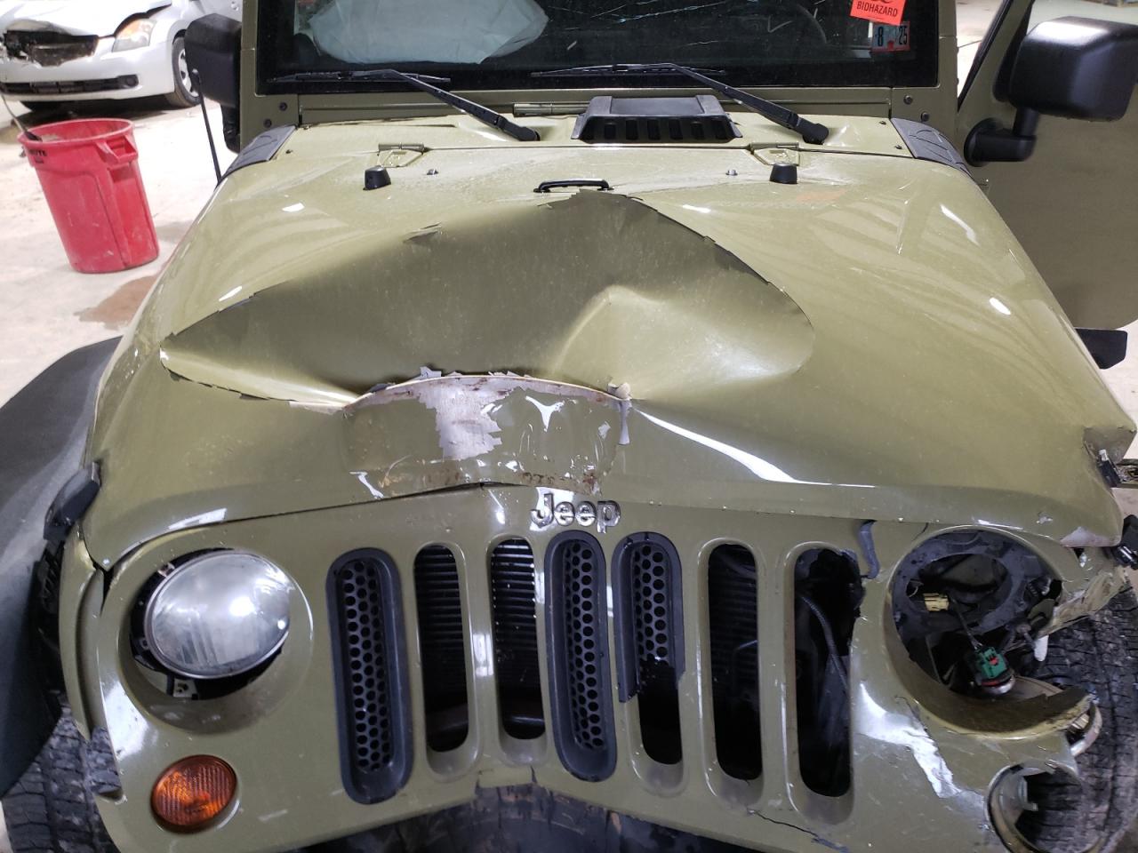 2013 Jeep Wrangler - Image 13