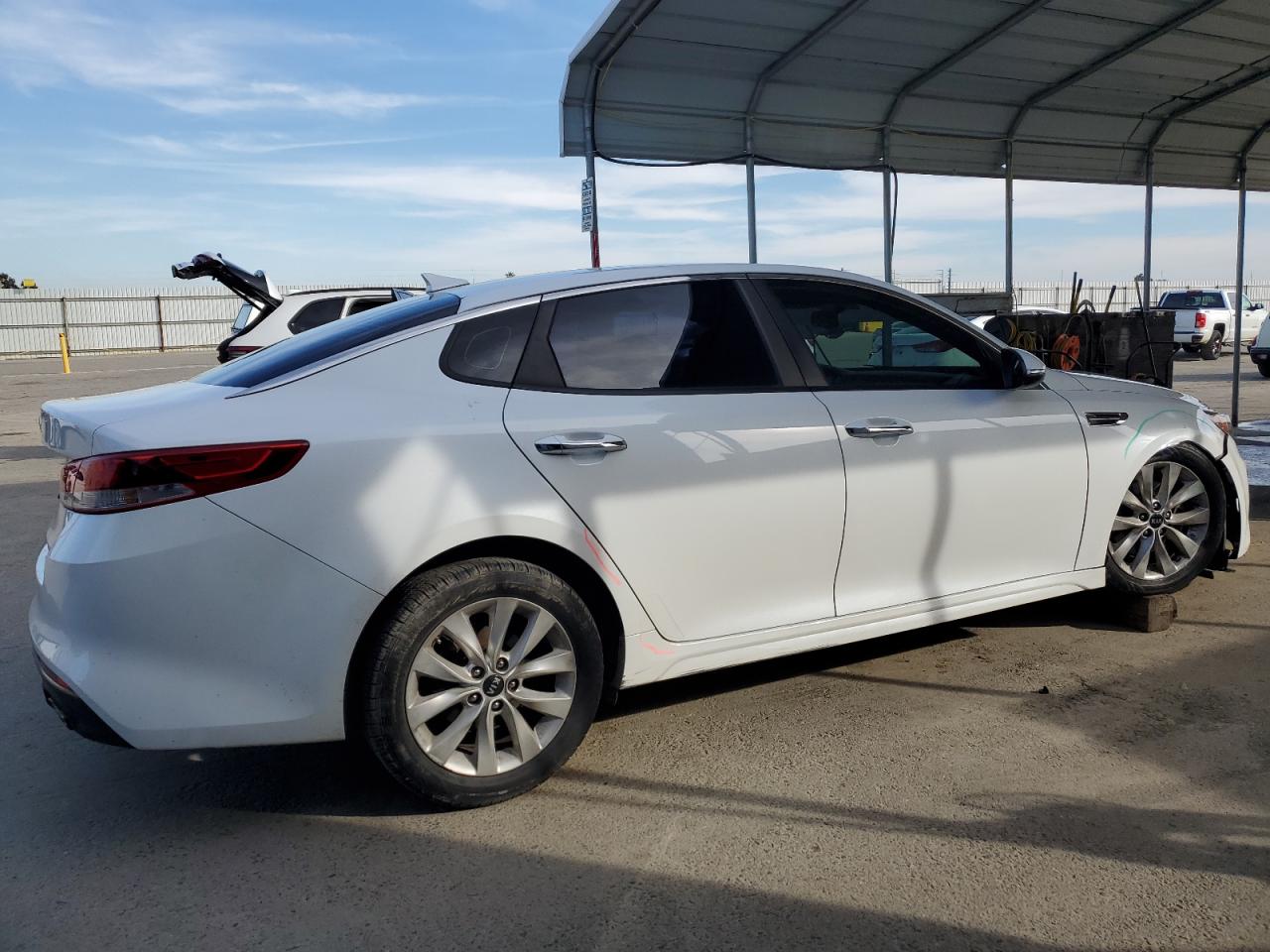 2016 Kia Optima - Image 3