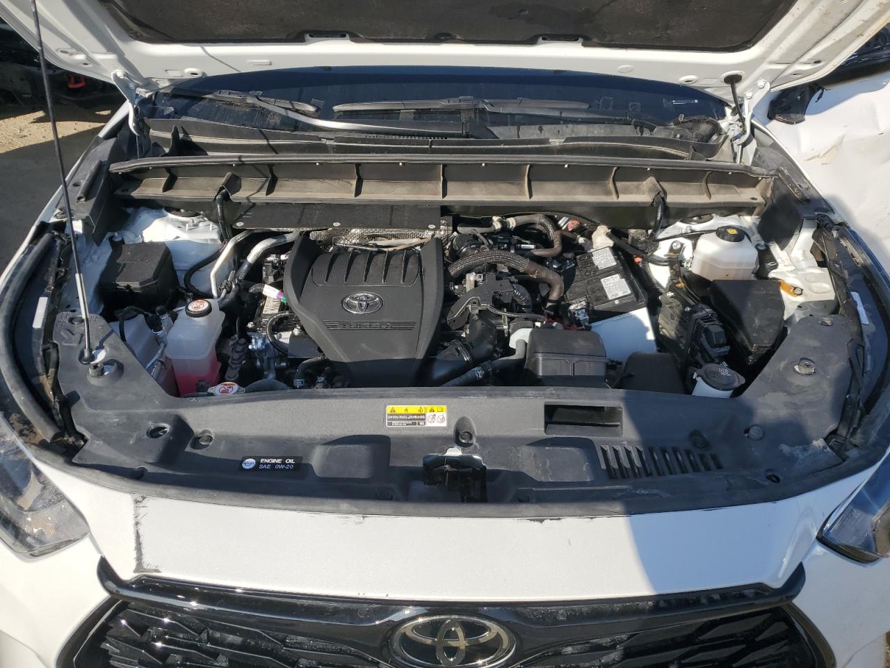 2024 Toyota Highlander - Image 12