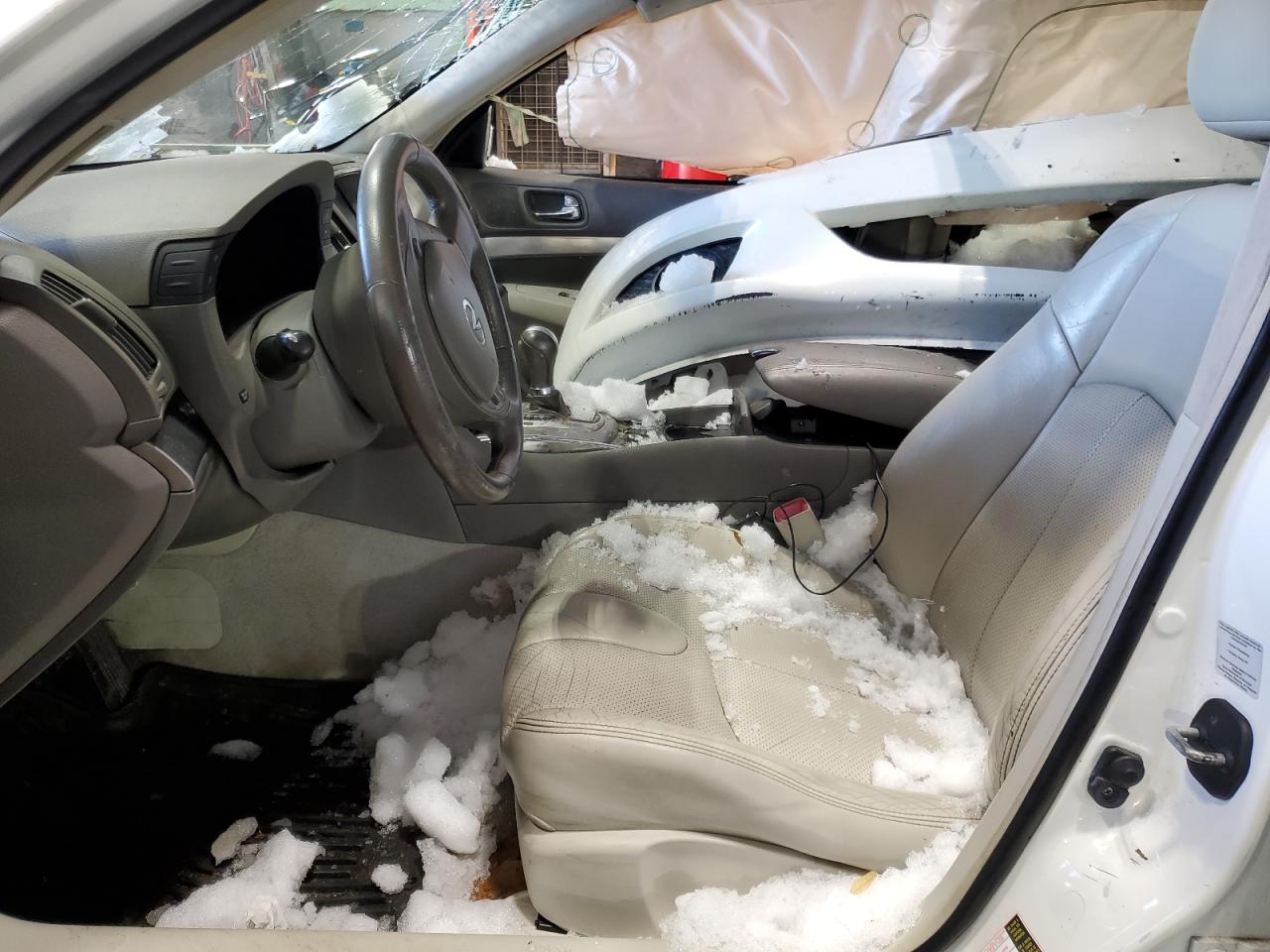 2015 Infiniti Q40 - Image 7