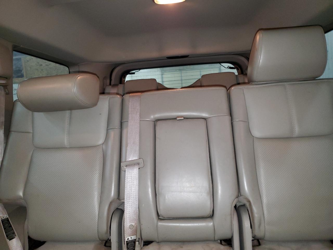 2007 Jeep Commander - Image 10