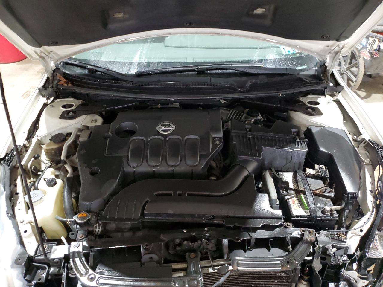 2010 Nissan Altima - Image 11