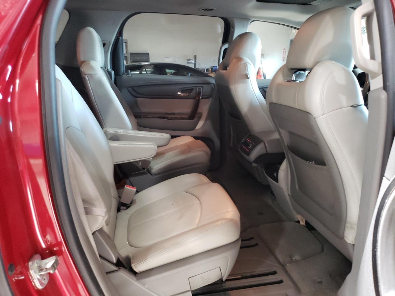2013 GMC Acadia - Image 11