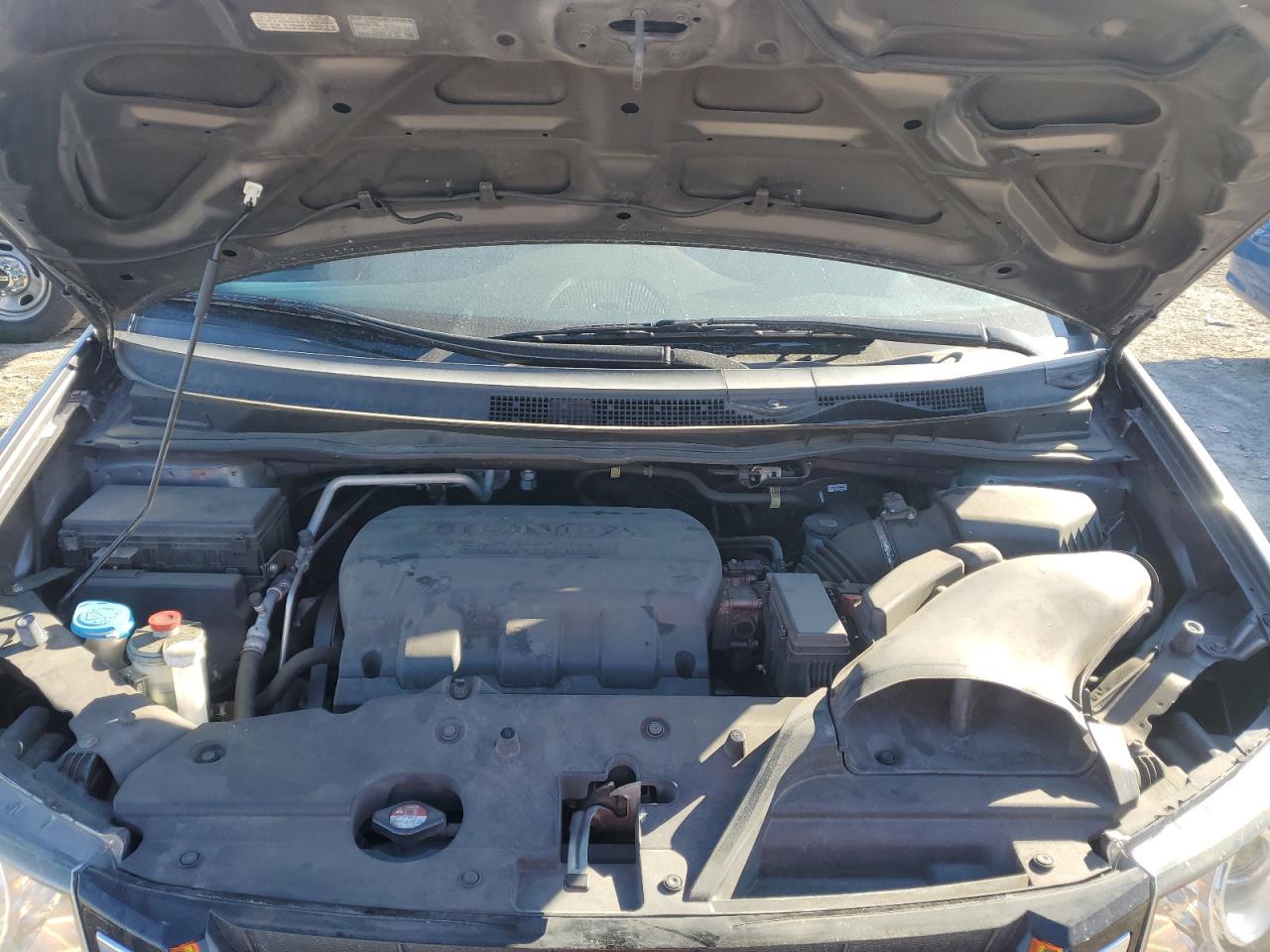 2015 Honda Odyssey - Image 11