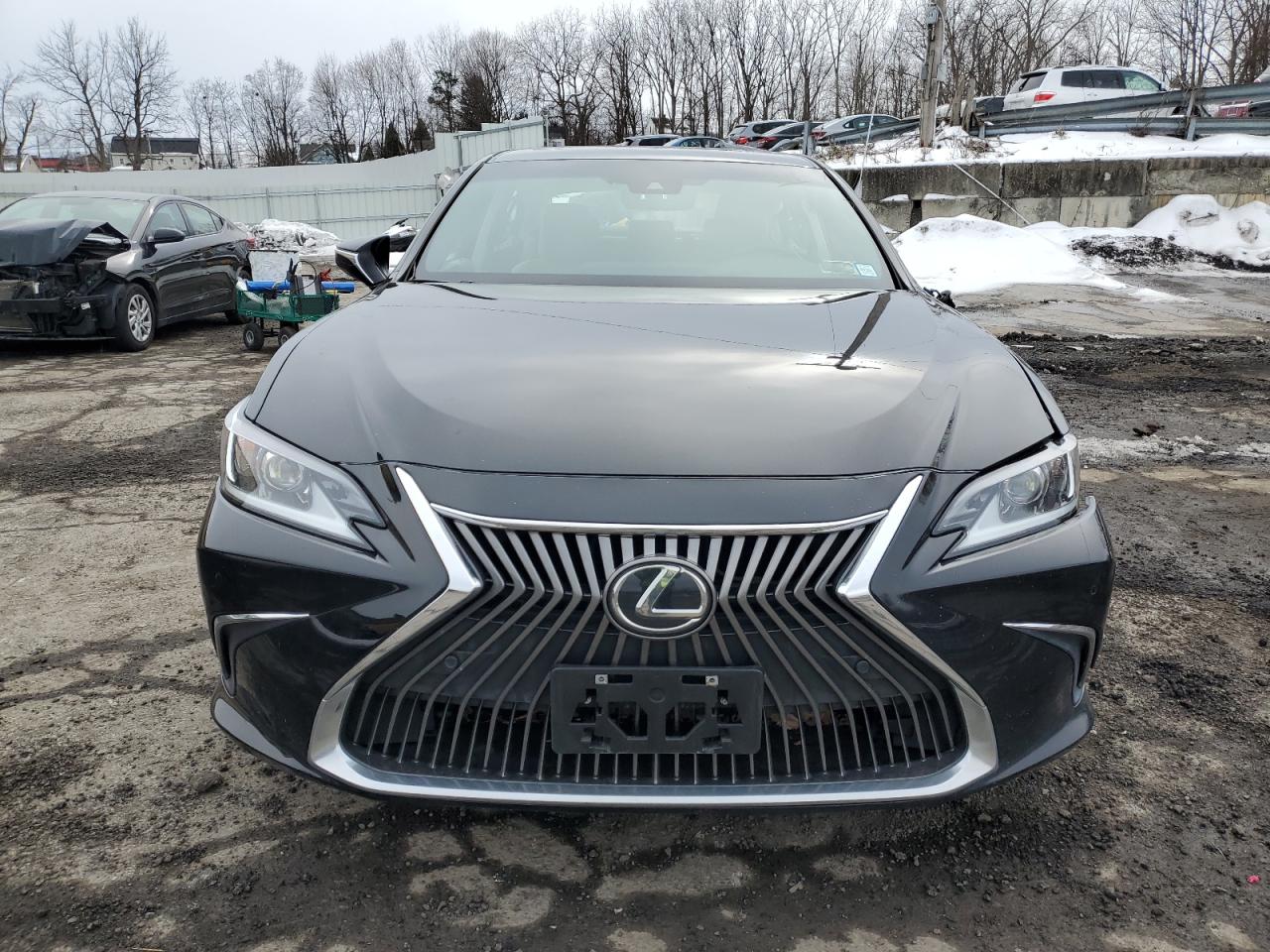 2021 Lexus ES - Image 5